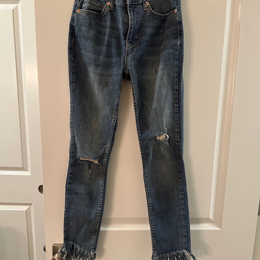 Free People size 25 skinny distressed jeans